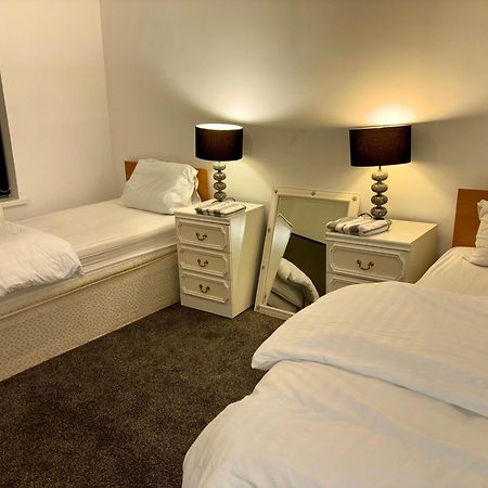 Stainless Guests House 호텔 더들리 외부 사진
