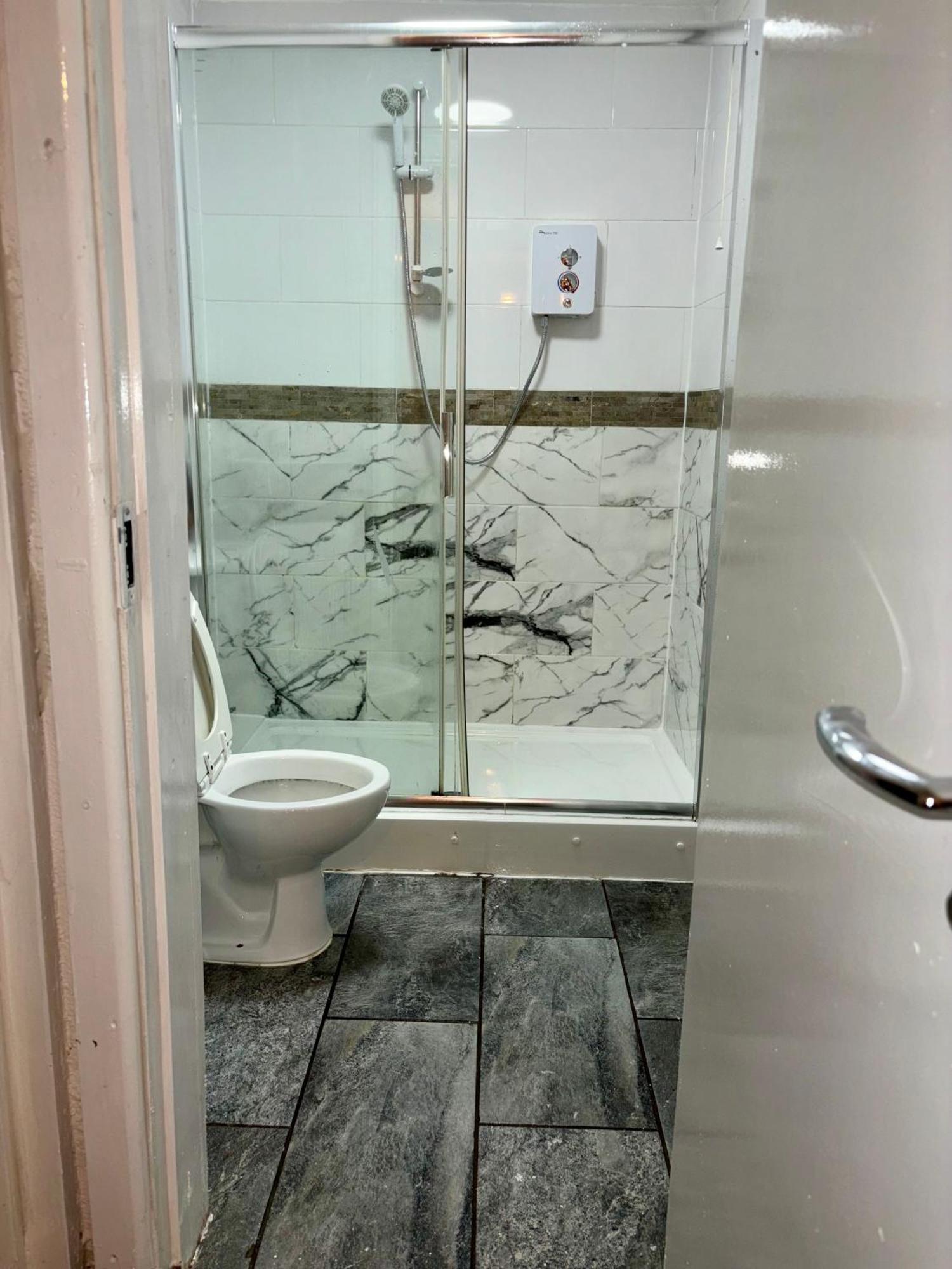 Stainless Guests House 호텔 더들리 외부 사진