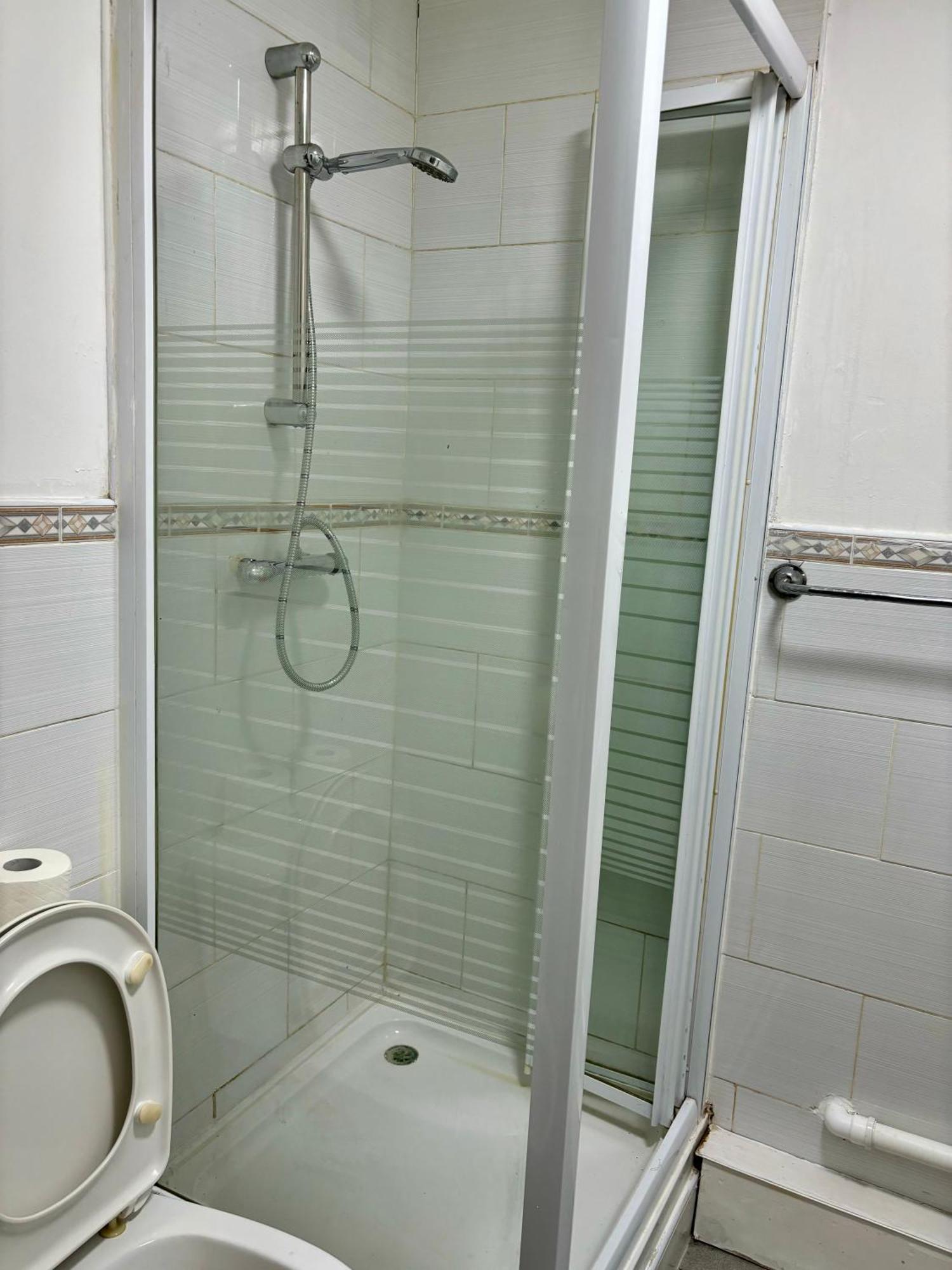 Stainless Guests House 호텔 더들리 외부 사진