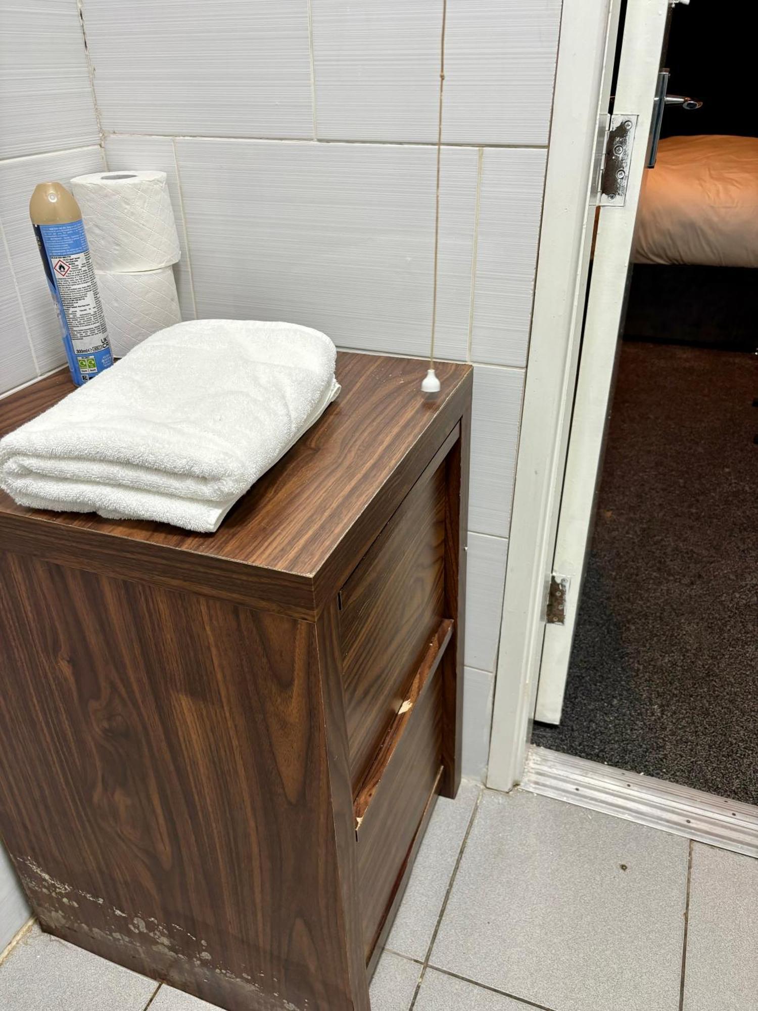 Stainless Guests House 호텔 더들리 외부 사진