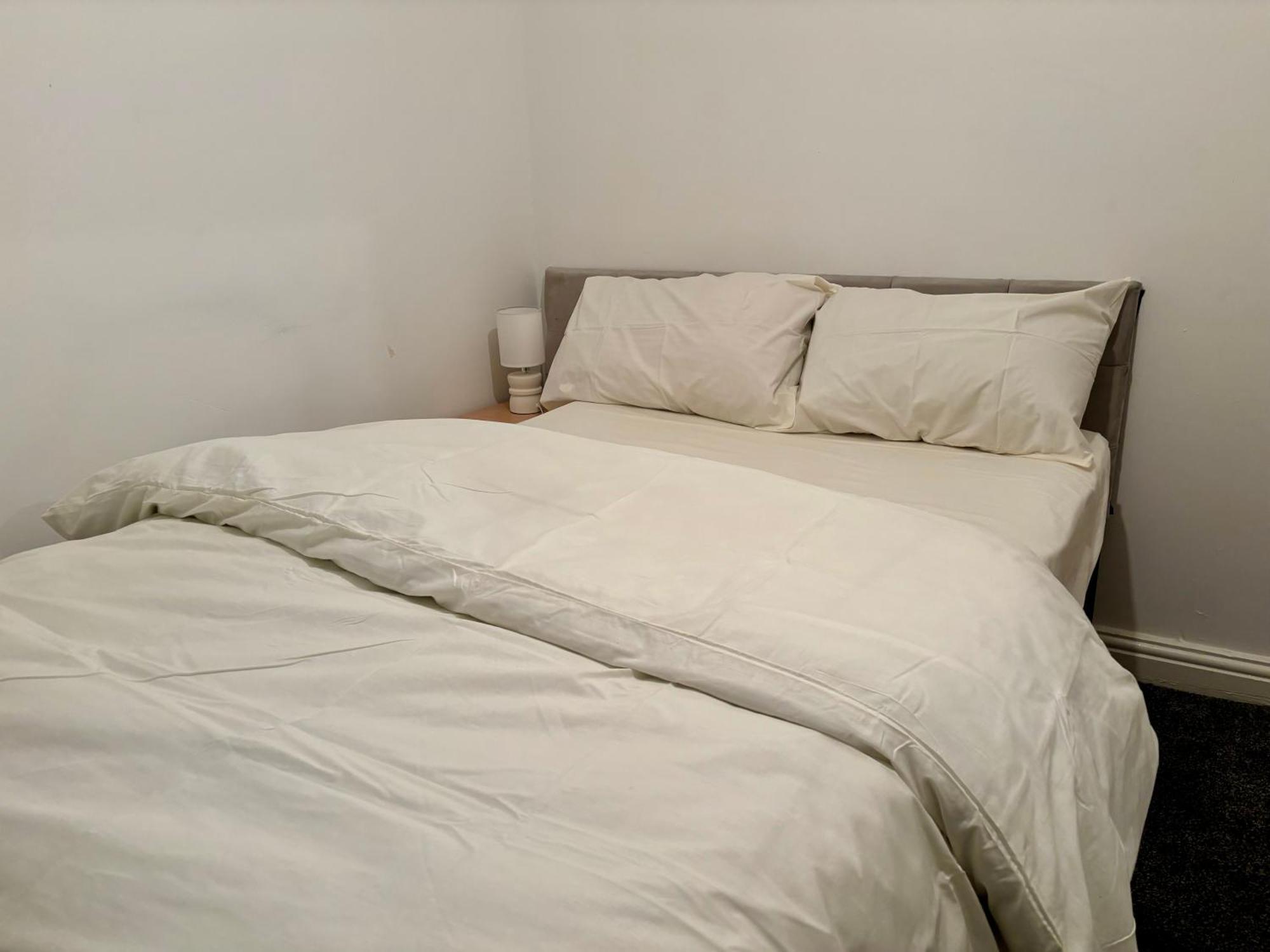 Stainless Guests House 호텔 더들리 외부 사진